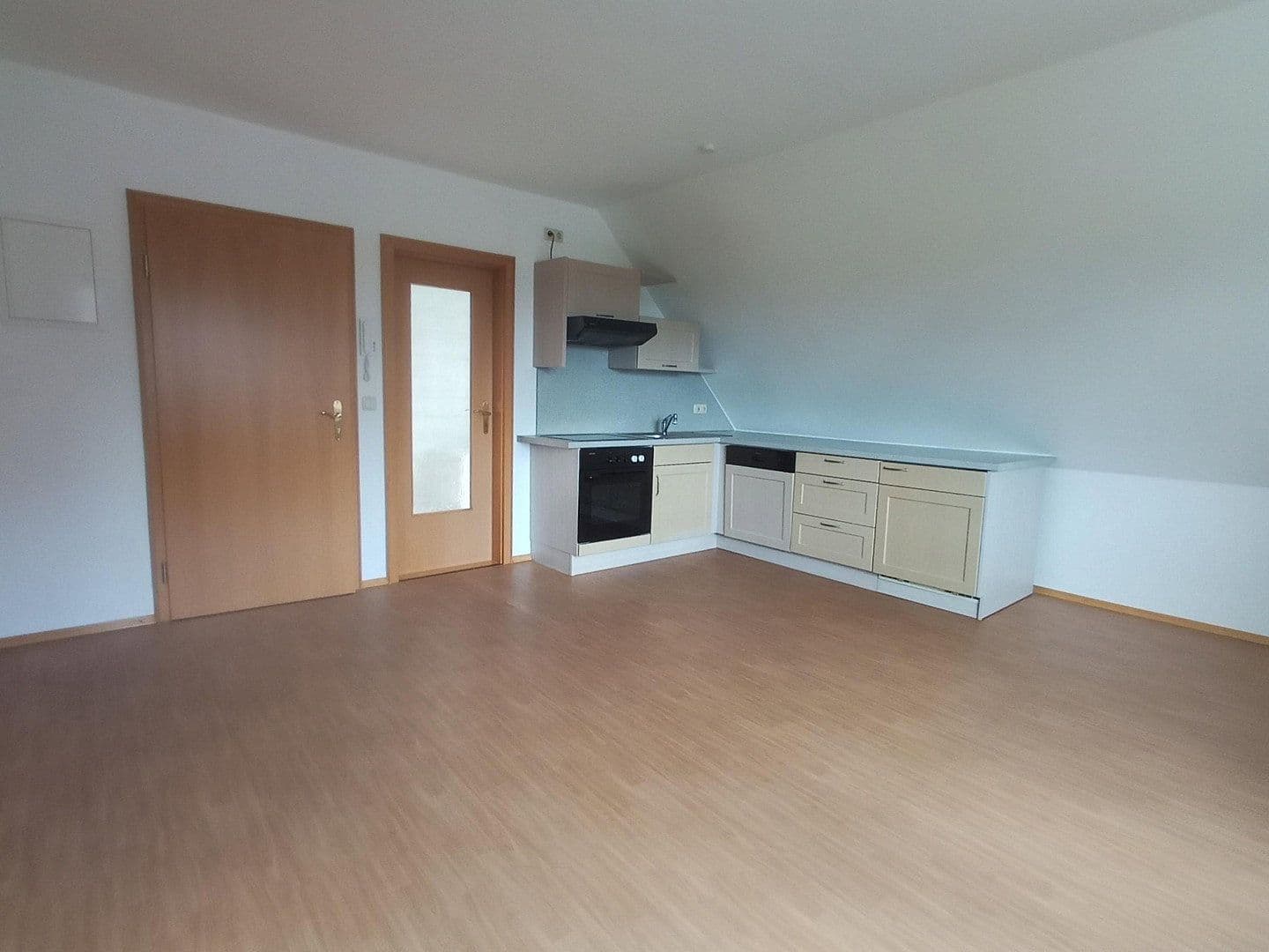 Predaj domu 365 m², pozemok 2.505 m², Schwerin, Meklenbursko-Predpomoransko Predaj domu 365 m², pozemok 2.505 m², Schwerin, Meklenbursko-Predpomoransko