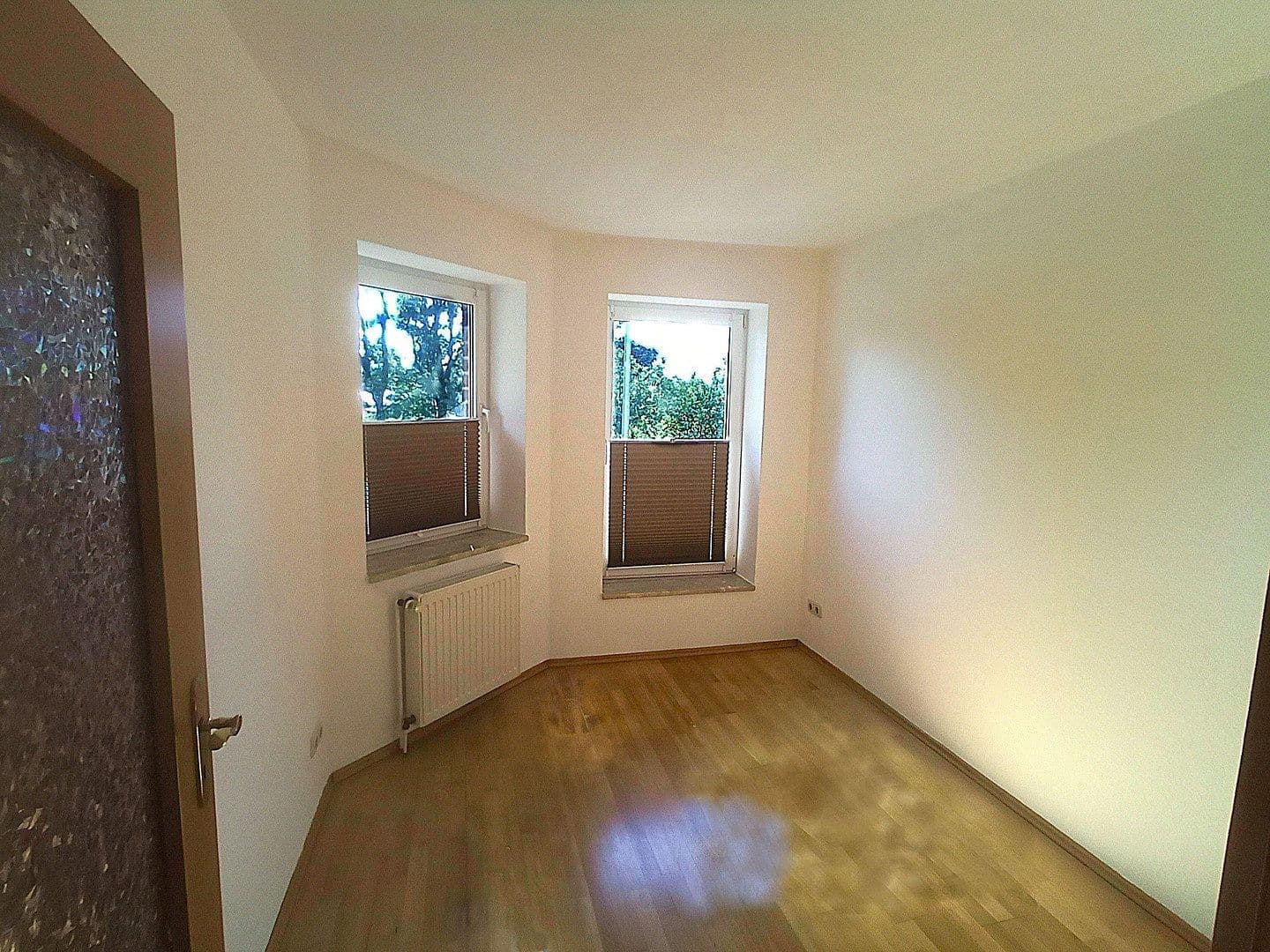 Predaj domu 365 m², pozemok 2.505 m², Schwerin, Meklenbursko-Predpomoransko Predaj domu 365 m², pozemok 2.505 m², Schwerin, Meklenbursko-Predpomoransko