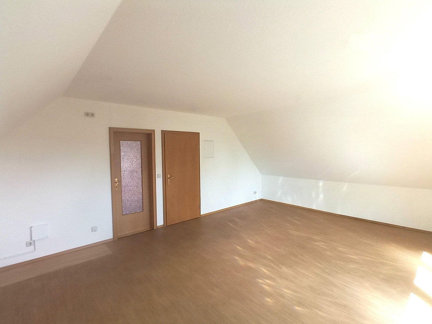Predaj domu 365 m², pozemok 2.505 m², Schwerin, Meklenbursko-Predpomoransko Predaj domu 365 m², pozemok 2.505 m², Schwerin, Meklenbursko-Predpomoransko