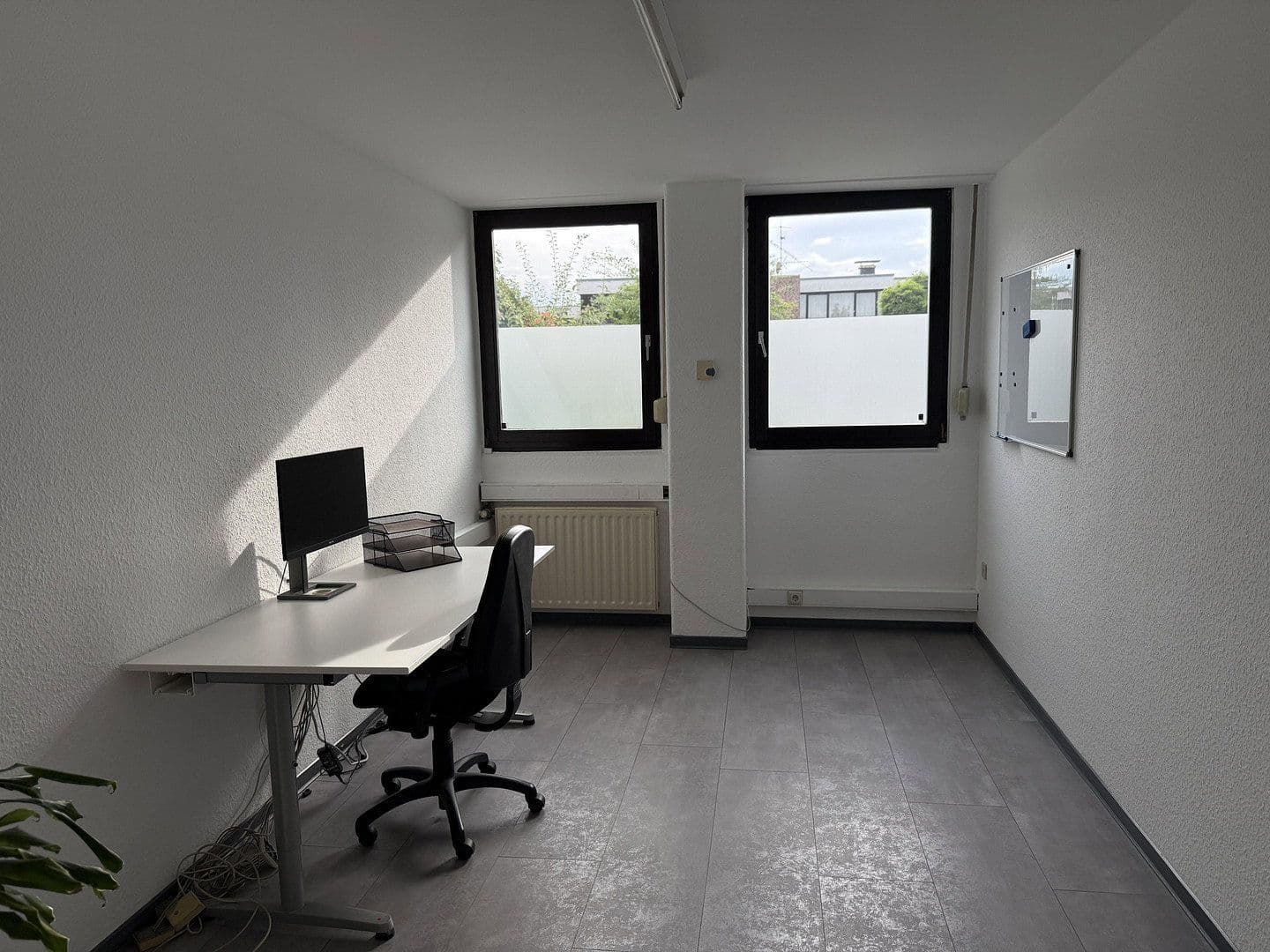 Prenájom nebytového priestoru 560 m², Würselen, Severné Porýnie - Westfálsko Prenájom nebytového priestoru 560 m², Würselen, Severné Porýnie - Westfálsko