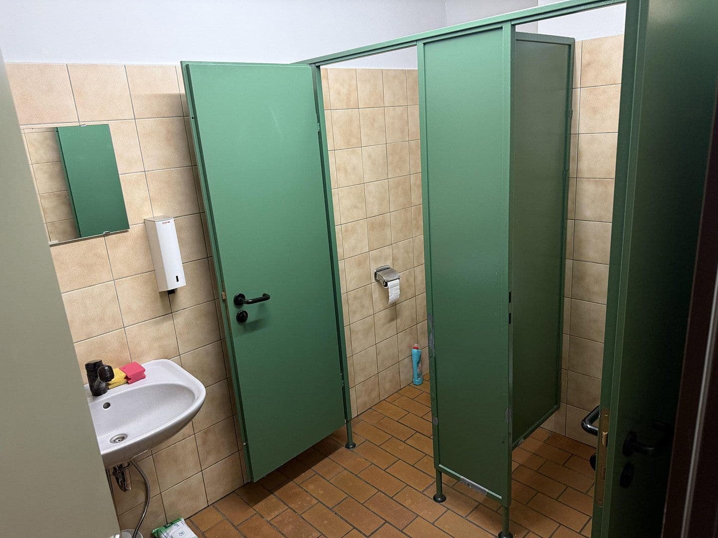 Prenájom nebytového priestoru 560 m², Würselen, Severné Porýnie - Westfálsko Prenájom nebytového priestoru 560 m², Würselen, Severné Porýnie - Westfálsko