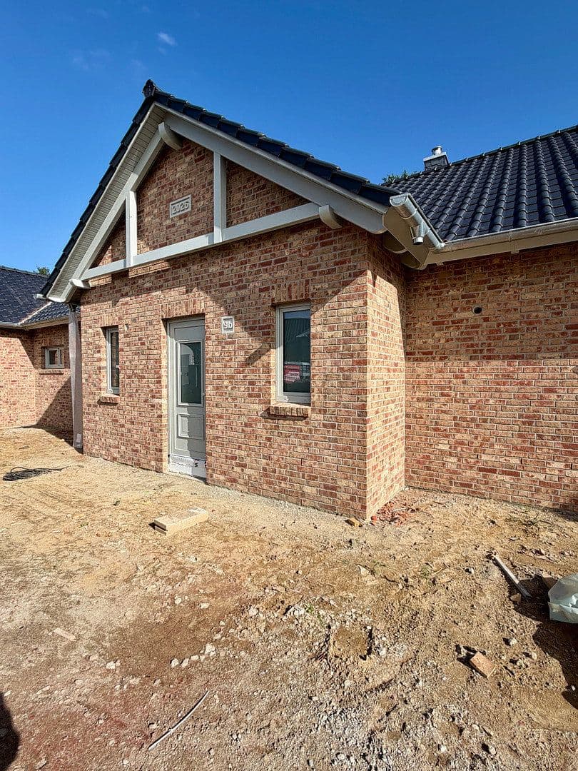 Predaj domu 124 m², pozemok 693 m², Vor dem Allerbruch 9b, Barum, Dolné Sasko Predaj domu 124 m², pozemok 693 m², Vor dem Allerbruch 9b, Barum, Dolné Sasko