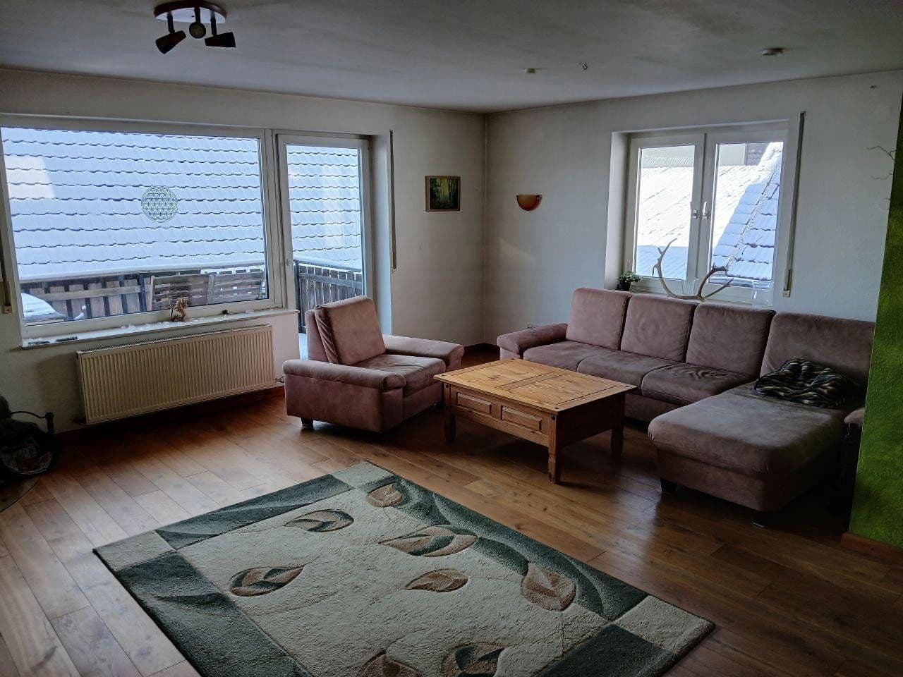 Predaj domu 277 m², pozemok 613 m², Niedernhausen, Hesensko Predaj domu 277 m², pozemok 613 m², Niedernhausen, Hesensko