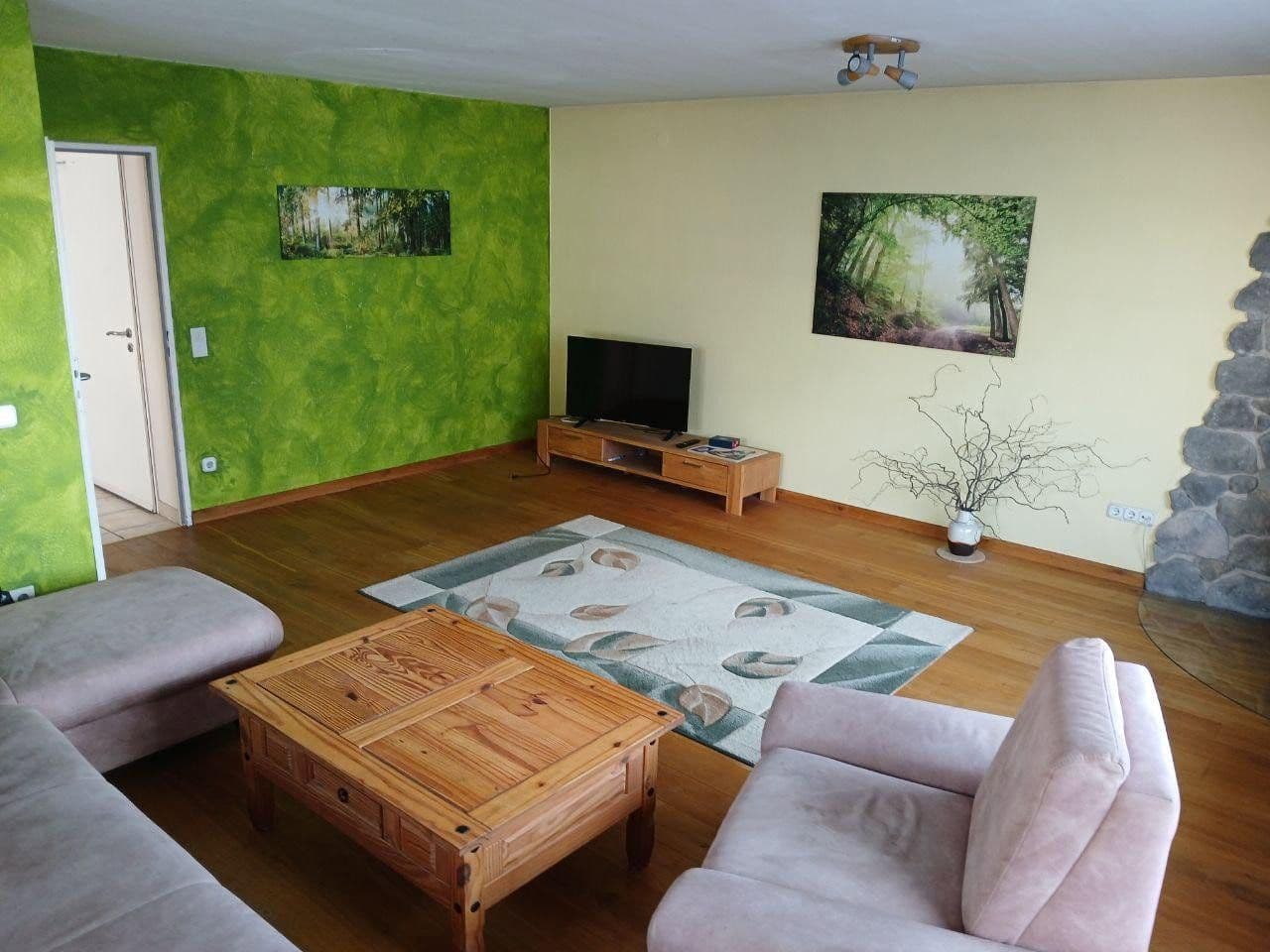 Predaj domu 277 m², pozemok 613 m², Niedernhausen, Hesensko Predaj domu 277 m², pozemok 613 m², Niedernhausen, Hesensko