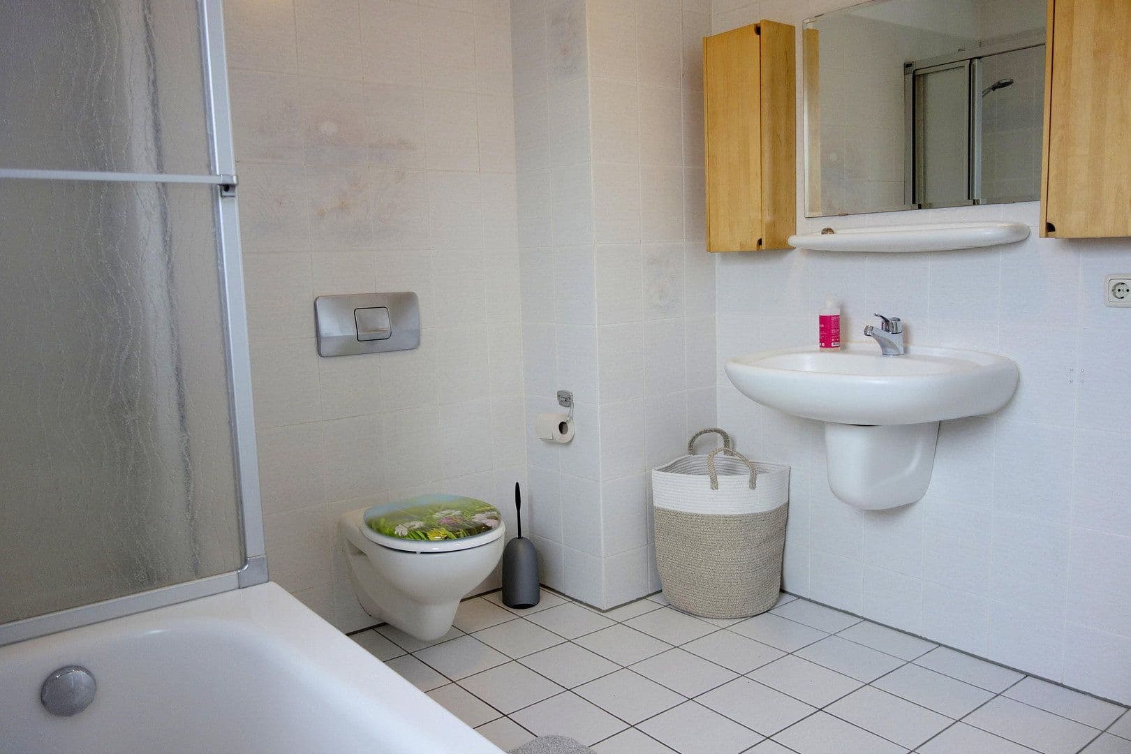 Predaj domu 277 m², pozemok 613 m², Niedernhausen, Hesensko Predaj domu 277 m², pozemok 613 m², Niedernhausen, Hesensko