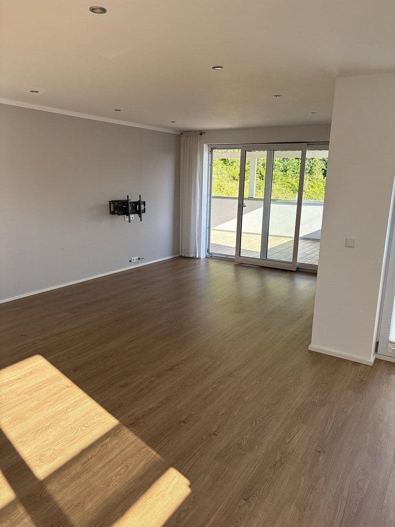 Predaj bytu 4-izbový 120 m², Marktstraße 10, Kipfenberg, Bavorsko Predaj bytu 4-izbový 120 m², Marktstraße 10, Kipfenberg, Bavorsko