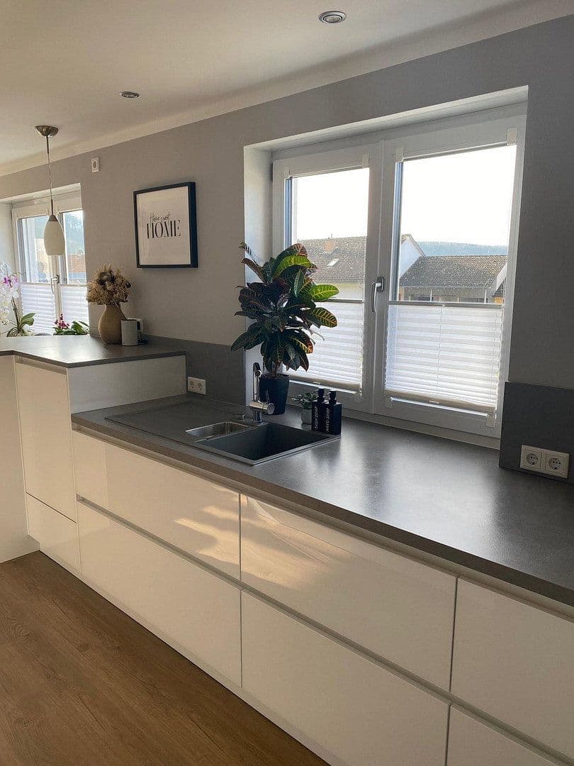 Predaj bytu 4-izbový 120 m², Marktstraße 10, Kipfenberg, Bavorsko Predaj bytu 4-izbový 120 m², Marktstraße 10, Kipfenberg, Bavorsko