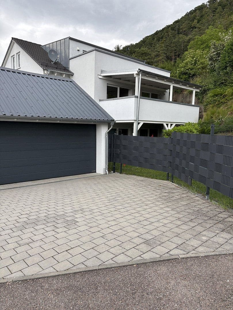 Predaj bytu 4-izbový 120 m², Marktstraße 10, Kipfenberg, Bavorsko Predaj bytu 4-izbový 120 m², Marktstraße 10, Kipfenberg, Bavorsko