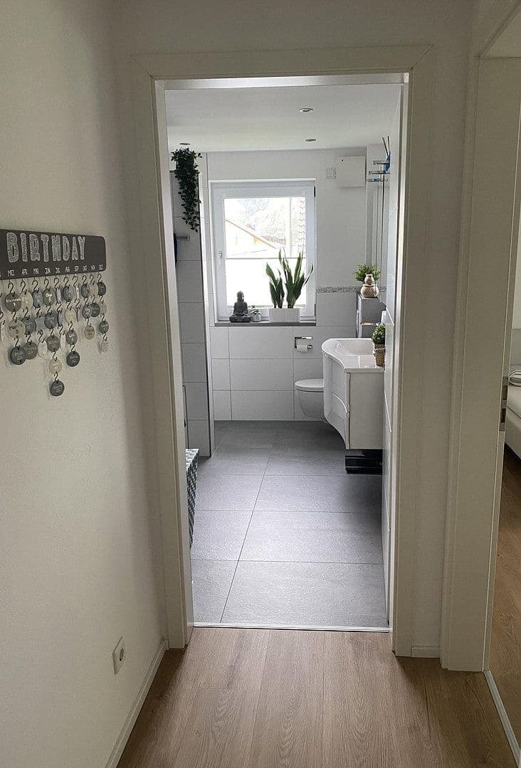 Predaj bytu 4-izbový 120 m², Marktstraße 10, Kipfenberg, Bavorsko Predaj bytu 4-izbový 120 m², Marktstraße 10, Kipfenberg, Bavorsko