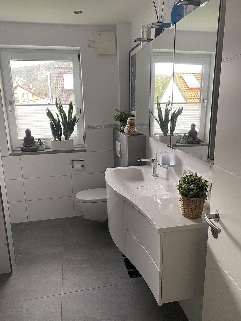 Predaj bytu 4-izbový 120 m², Marktstraße 10, Kipfenberg, Bavorsko Predaj bytu 4-izbový 120 m², Marktstraße 10, Kipfenberg, Bavorsko