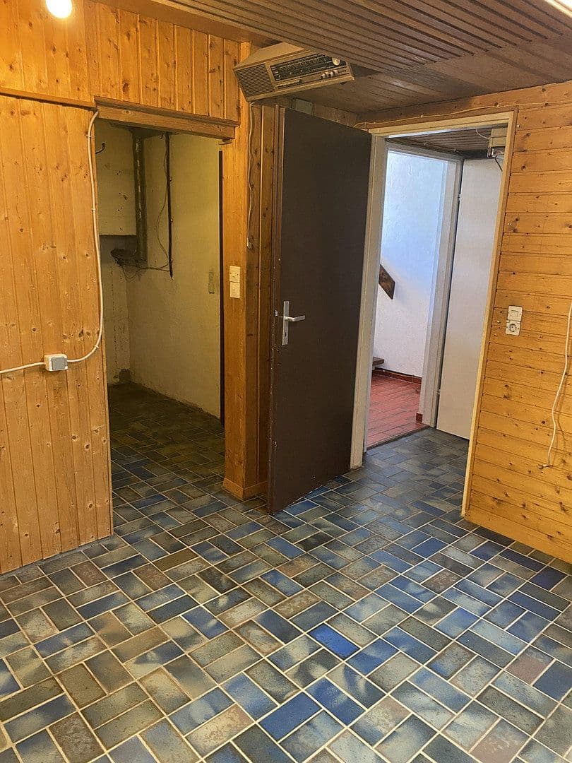 Predaj domu 122 m², pozemok 319 m², Untereisesheim, Bádensko-Wurttembersko Predaj domu 122 m², pozemok 319 m², Untereisesheim, Bádensko-Wurttembersko