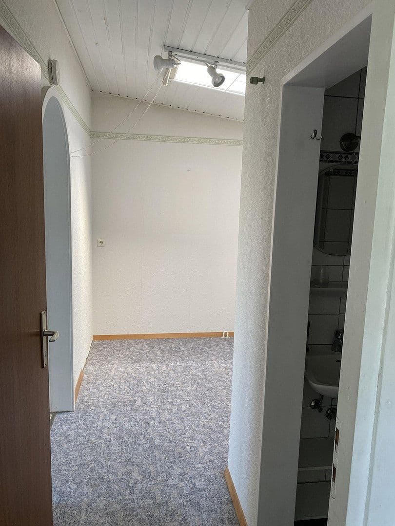 Predaj domu 122 m², pozemok 319 m², Untereisesheim, Bádensko-Wurttembersko Predaj domu 122 m², pozemok 319 m², Untereisesheim, Bádensko-Wurttembersko