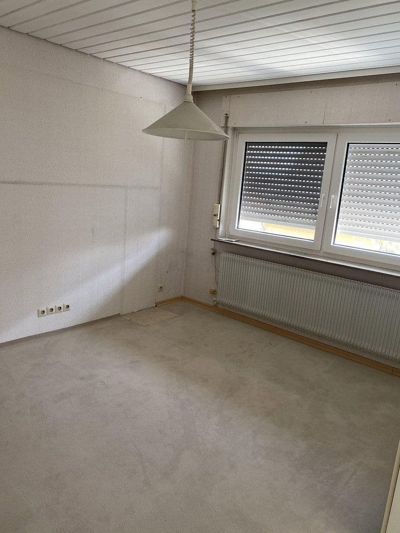 Predaj domu 122 m², pozemok 319 m², Untereisesheim, Bádensko-Wurttembersko Predaj domu 122 m², pozemok 319 m², Untereisesheim, Bádensko-Wurttembersko
