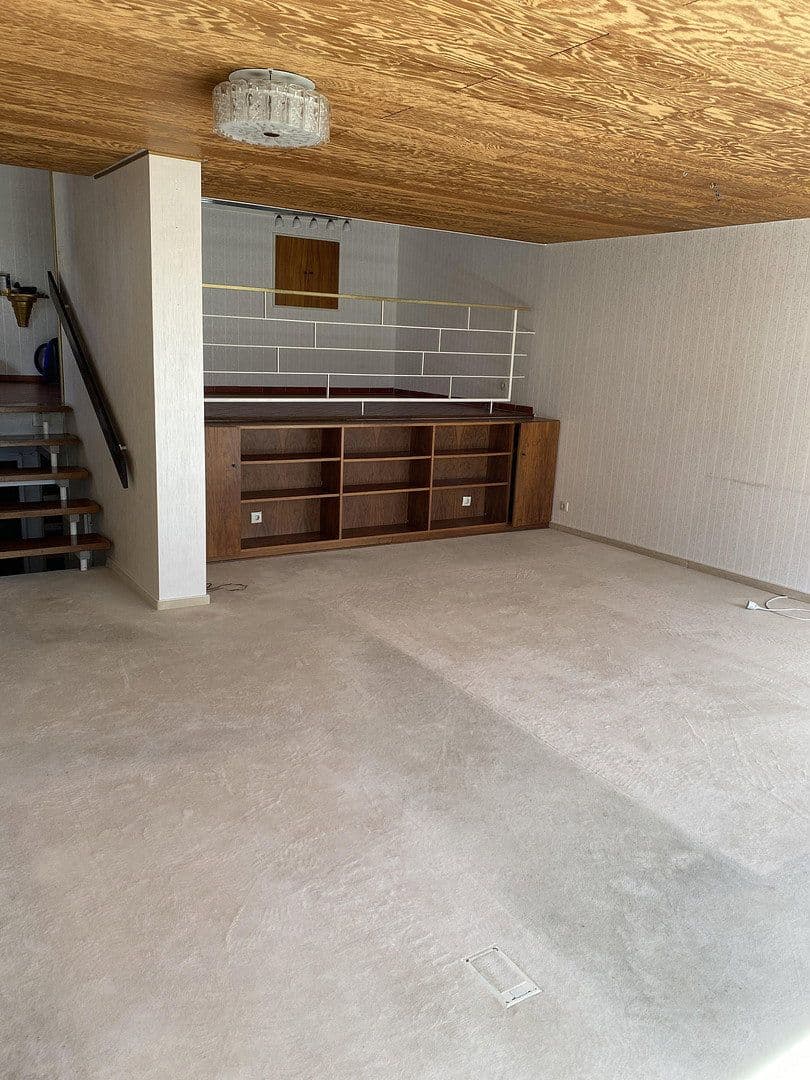 Predaj domu 122 m², pozemok 319 m², Untereisesheim, Bádensko-Wurttembersko Predaj domu 122 m², pozemok 319 m², Untereisesheim, Bádensko-Wurttembersko