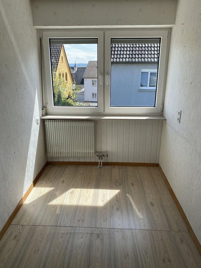 Predaj domu 122 m², pozemok 319 m², Untereisesheim, Bádensko-Wurttembersko Predaj domu 122 m², pozemok 319 m², Untereisesheim, Bádensko-Wurttembersko