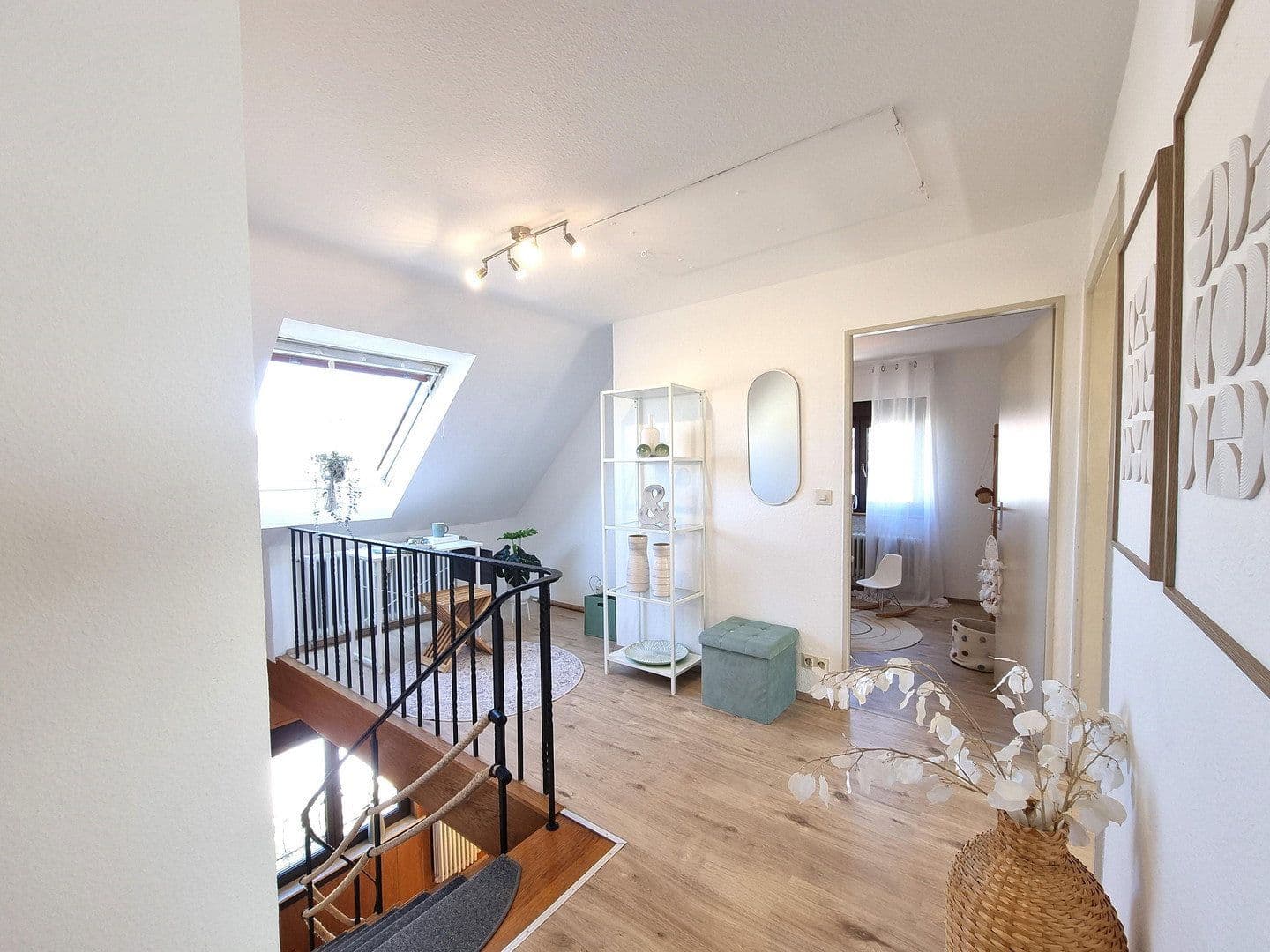Predaj bytu 5-izbový 125 m², Lessingstr. 23, Singen (Hohentwiel), Bádensko-Wurttembersko Predaj bytu 5-izbový 125 m², Lessingstr. 23, Singen (Hohentwiel), Bádensko-Wurttembersko