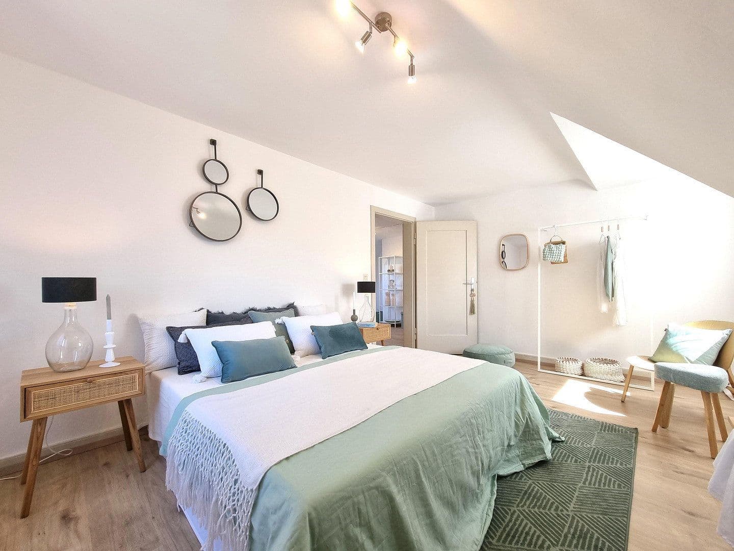 Predaj bytu 5-izbový 125 m², Lessingstr. 23, Singen (Hohentwiel), Bádensko-Wurttembersko Predaj bytu 5-izbový 125 m², Lessingstr. 23, Singen (Hohentwiel), Bádensko-Wurttembersko