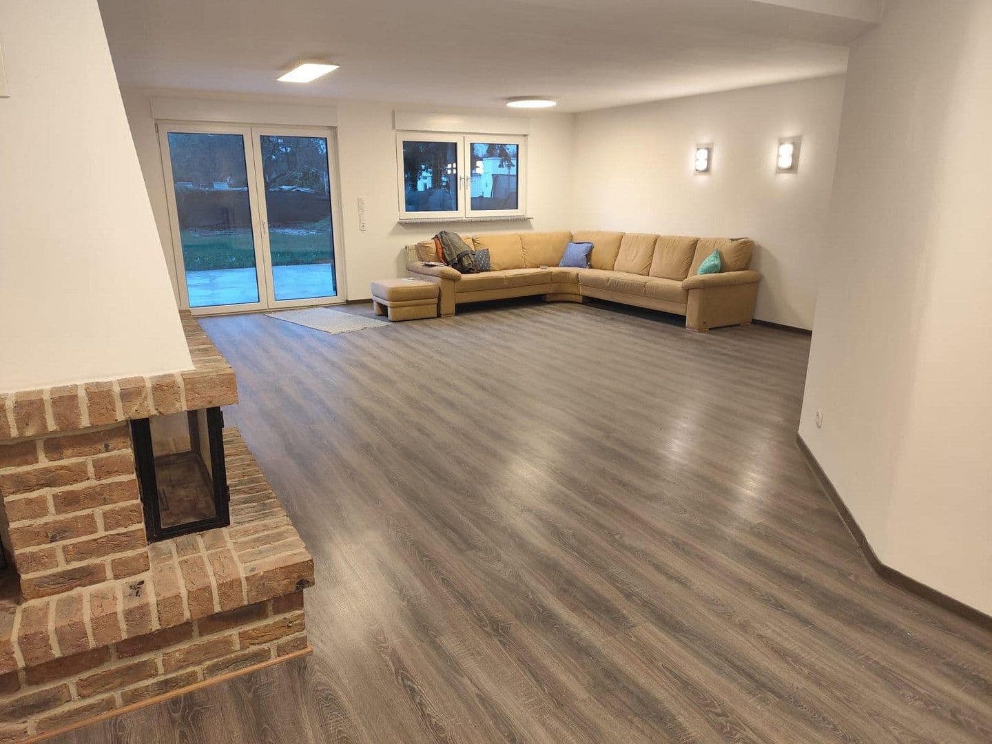 Predaj domu 261 m², pozemok 641 m², Düren, Severné Porýnie - Westfálsko Predaj domu 261 m², pozemok 641 m², Düren, Severné Porýnie - Westfálsko