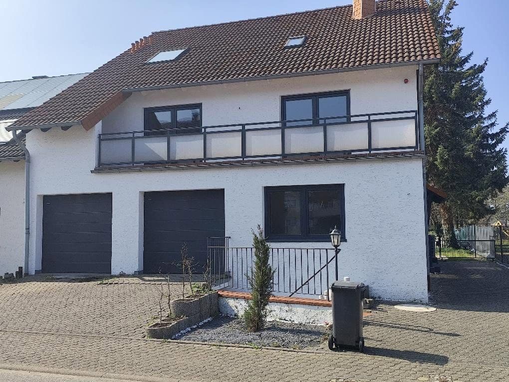 Predaj domu 261 m², pozemok 641 m², Düren, Severné Porýnie - Westfálsko Predaj domu 261 m², pozemok 641 m², Düren, Severné Porýnie - Westfálsko