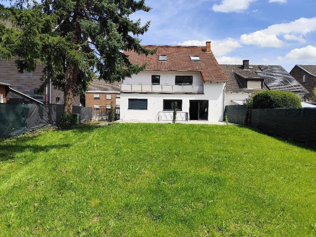 Predaj domu 261 m², pozemok 641 m², Düren, Severné Porýnie - Westfálsko Predaj domu 261 m², pozemok 641 m², Düren, Severné Porýnie - Westfálsko