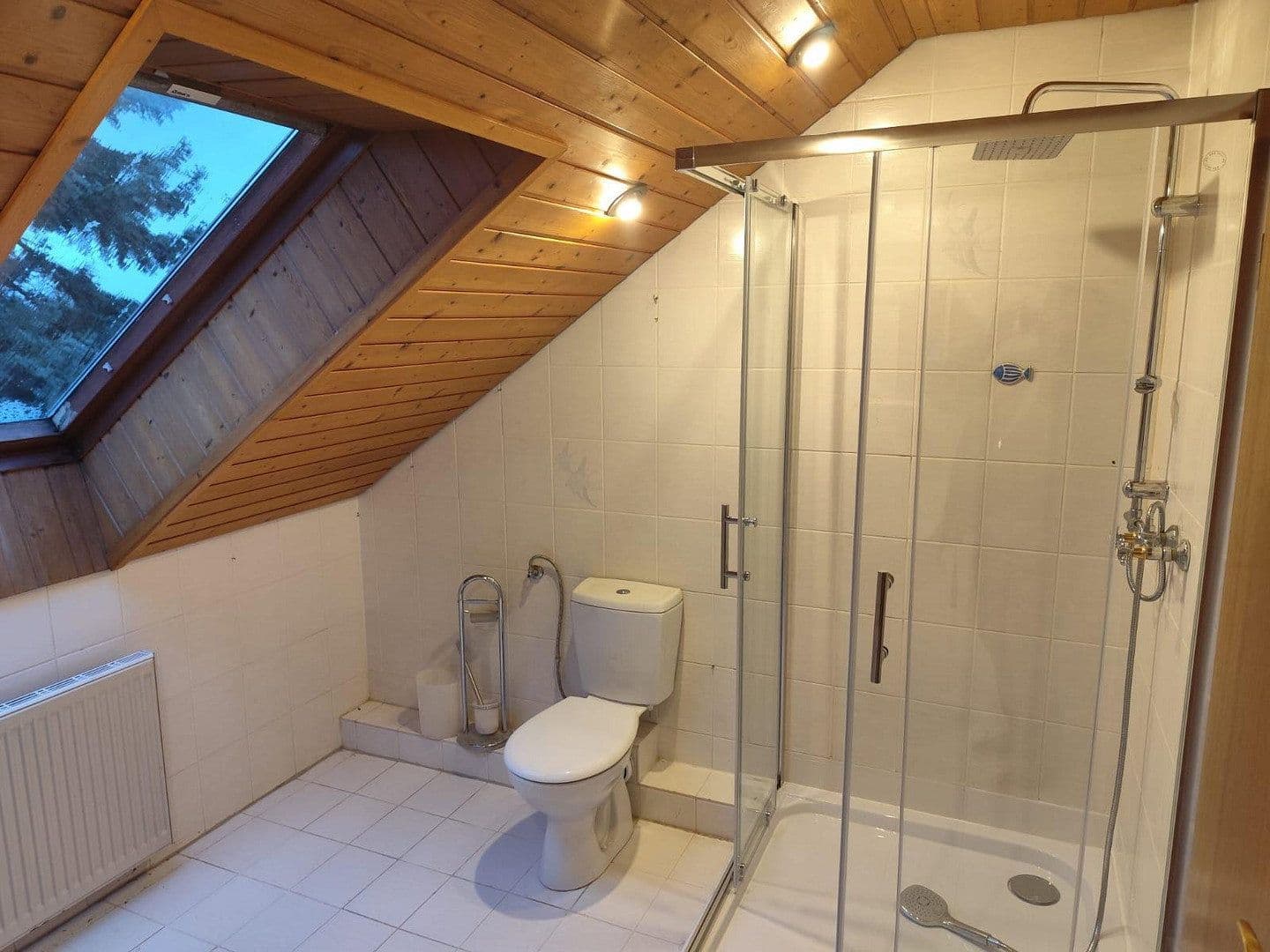 Predaj domu 261 m², pozemok 641 m², Düren, Severné Porýnie - Westfálsko Predaj domu 261 m², pozemok 641 m², Düren, Severné Porýnie - Westfálsko