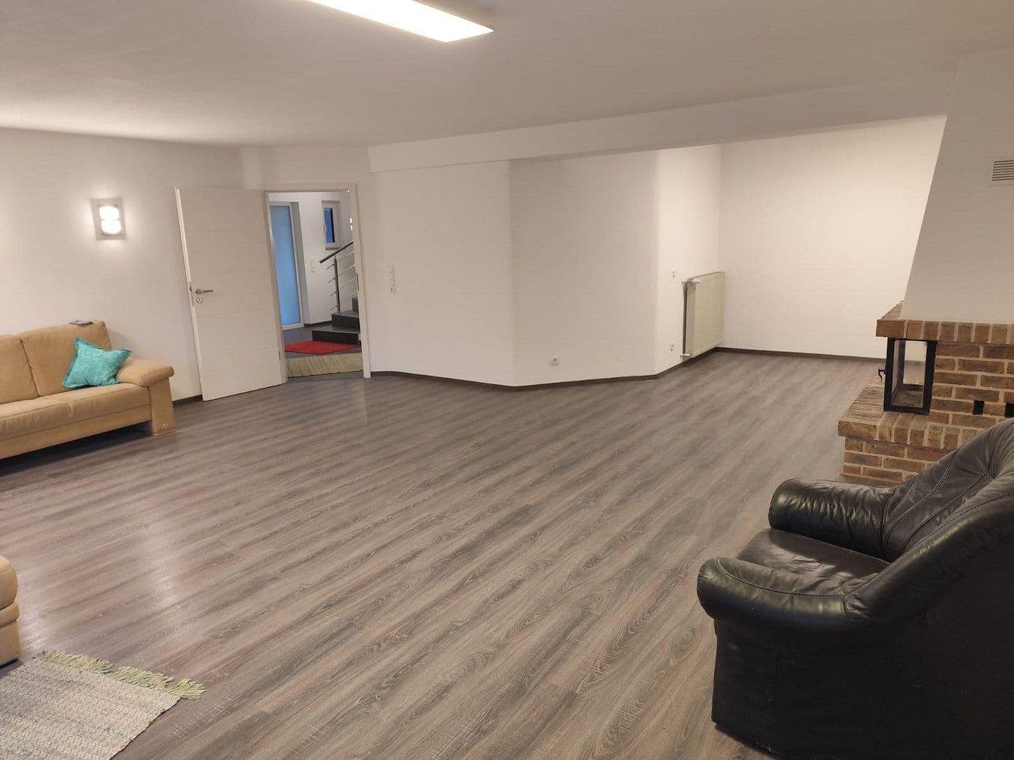 Predaj domu 261 m², pozemok 641 m², Düren, Severné Porýnie - Westfálsko Predaj domu 261 m², pozemok 641 m², Düren, Severné Porýnie - Westfálsko