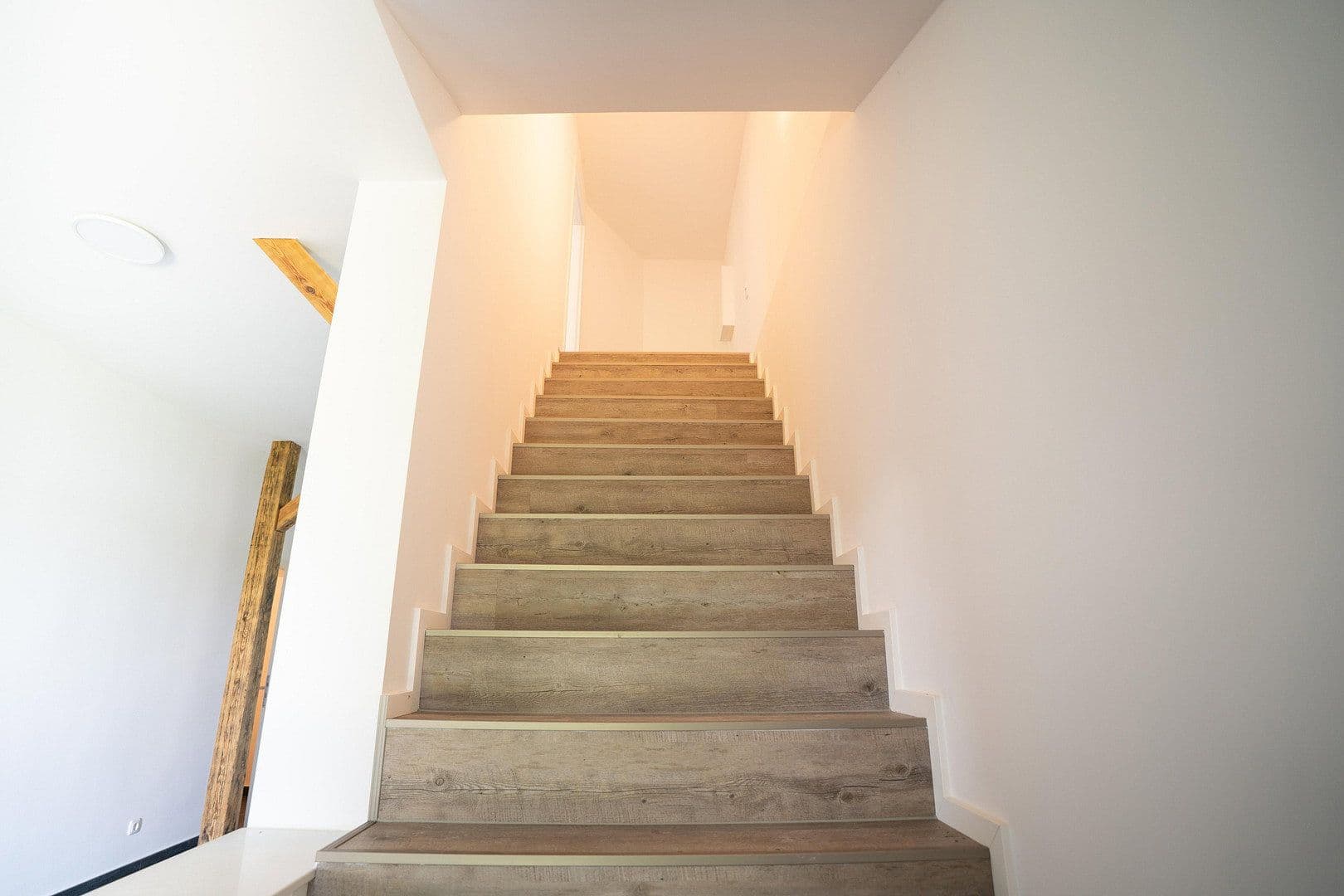 Predaj domu 238 m², pozemok 1.866 m², Zerbst/Anhalt, Sasko-Anhaltsko Predaj domu 238 m², pozemok 1.866 m², Zerbst/Anhalt, Sasko-Anhaltsko