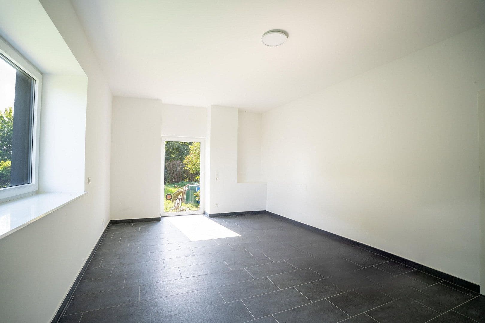 Predaj domu 238 m², pozemok 1.866 m², Zerbst/Anhalt, Sasko-Anhaltsko Predaj domu 238 m², pozemok 1.866 m², Zerbst/Anhalt, Sasko-Anhaltsko