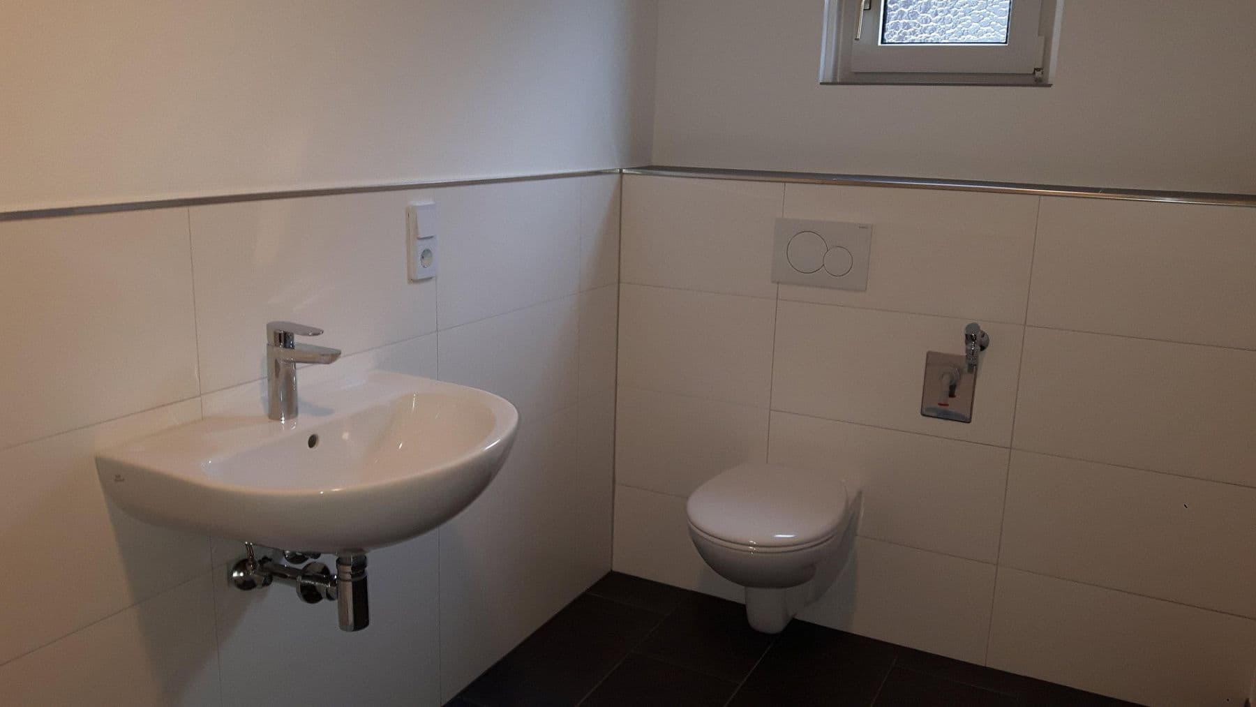 Predaj domu 280 m², pozemok 4.650 m², Peterswald-Löffelscheid, Porýnie-Falcko Predaj domu 280 m², pozemok 4.650 m², Peterswald-Löffelscheid, Porýnie-Falcko