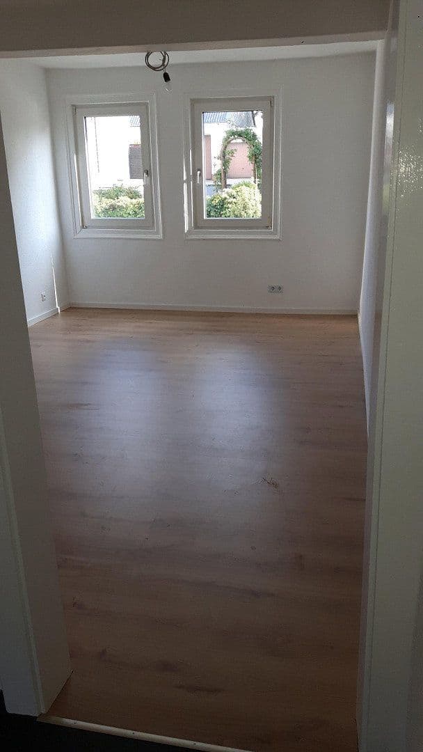 Predaj domu 280 m², pozemok 4.650 m², Peterswald-Löffelscheid, Porýnie-Falcko Predaj domu 280 m², pozemok 4.650 m², Peterswald-Löffelscheid, Porýnie-Falcko