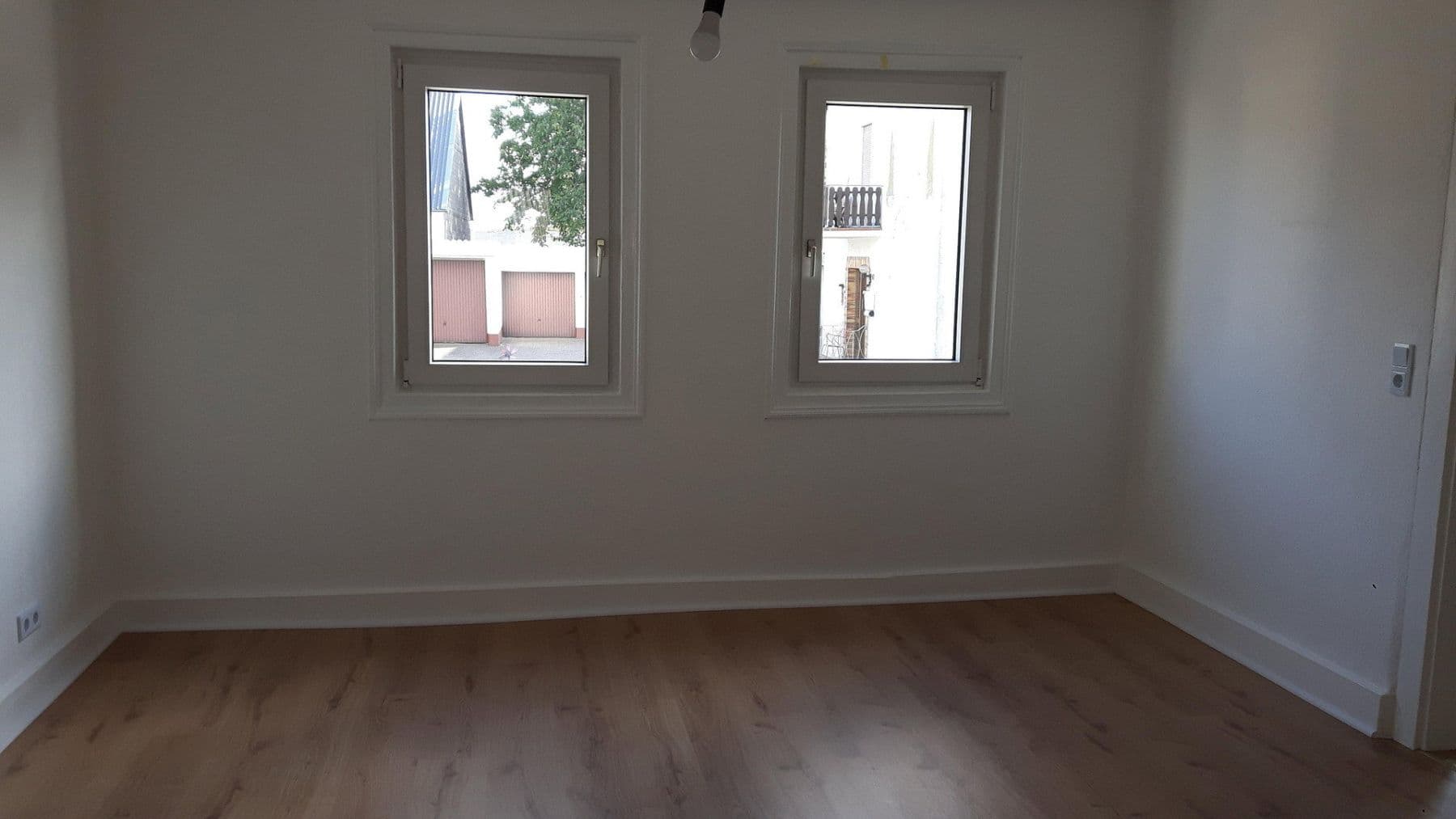 Predaj domu 280 m², pozemok 4.650 m², Peterswald-Löffelscheid, Porýnie-Falcko Predaj domu 280 m², pozemok 4.650 m², Peterswald-Löffelscheid, Porýnie-Falcko