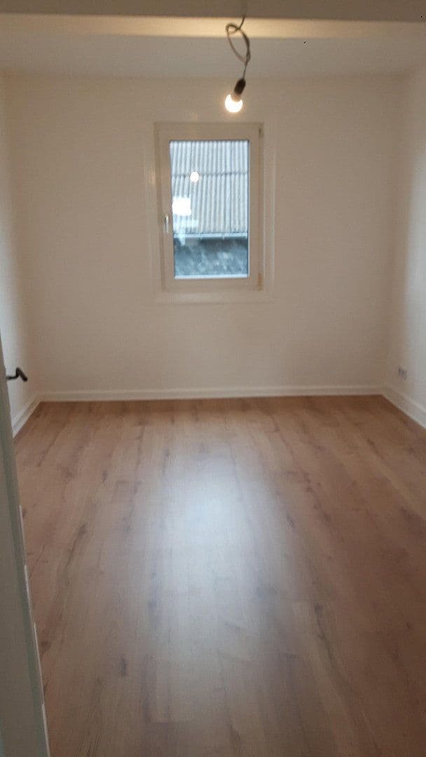 Predaj domu 280 m², pozemok 4.650 m², Peterswald-Löffelscheid, Porýnie-Falcko Predaj domu 280 m², pozemok 4.650 m², Peterswald-Löffelscheid, Porýnie-Falcko