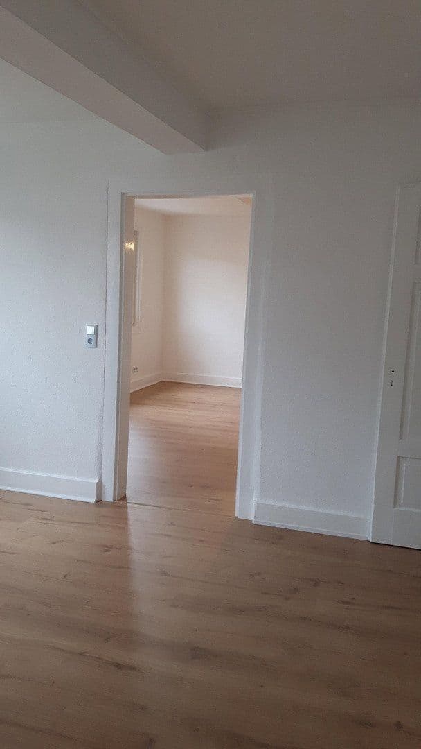 Predaj domu 280 m², pozemok 4.650 m², Peterswald-Löffelscheid, Porýnie-Falcko Predaj domu 280 m², pozemok 4.650 m², Peterswald-Löffelscheid, Porýnie-Falcko