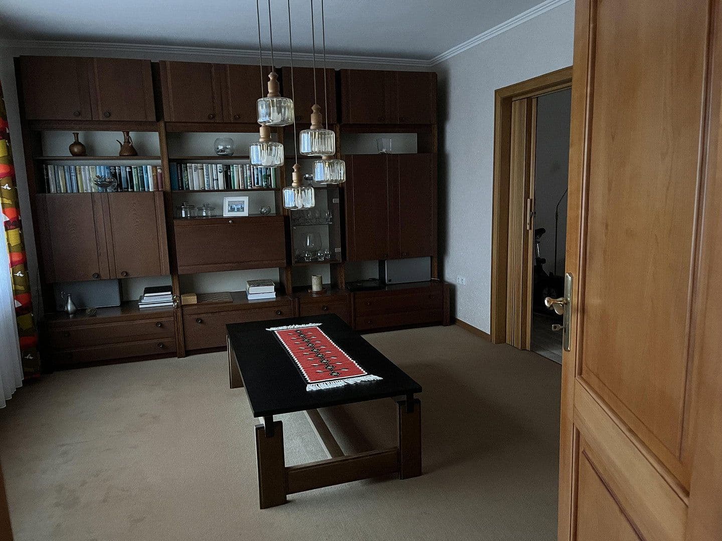Predaj domu 280 m², pozemok 4.650 m², Peterswald-Löffelscheid, Porýnie-Falcko Predaj domu 280 m², pozemok 4.650 m², Peterswald-Löffelscheid, Porýnie-Falcko