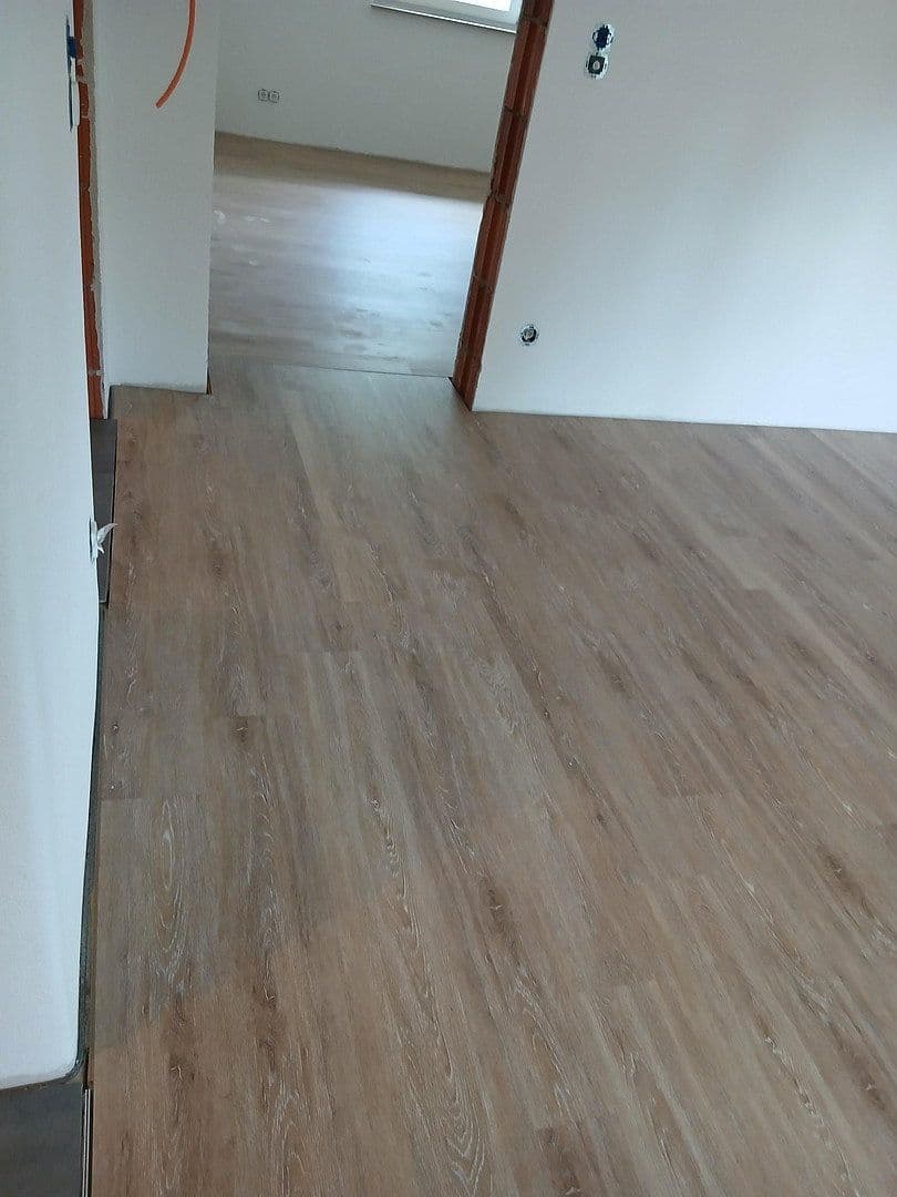 Prenájom bytu 3-izbový 72 m², Rattenkirchen, Bavorsko Prenájom bytu 3-izbový 72 m², Rattenkirchen, Bavorsko