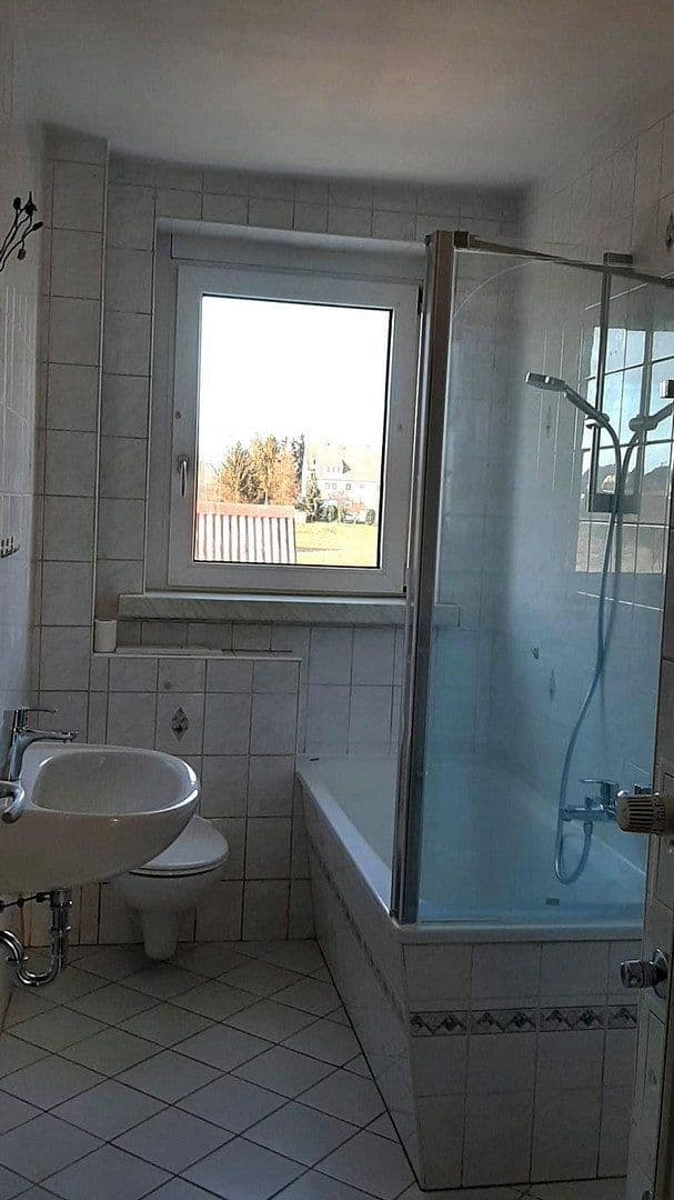 Prenájom bytu 3-izbový 58 m², Lüttewitz 7, Döbeln, Sasko Prenájom bytu 3-izbový 58 m², Lüttewitz 7, Döbeln, Sasko