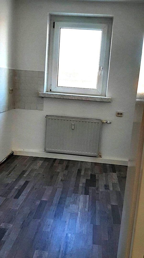 Prenájom bytu 3-izbový 58 m², Lüttewitz 7, Döbeln, Sasko Prenájom bytu 3-izbový 58 m², Lüttewitz 7, Döbeln, Sasko