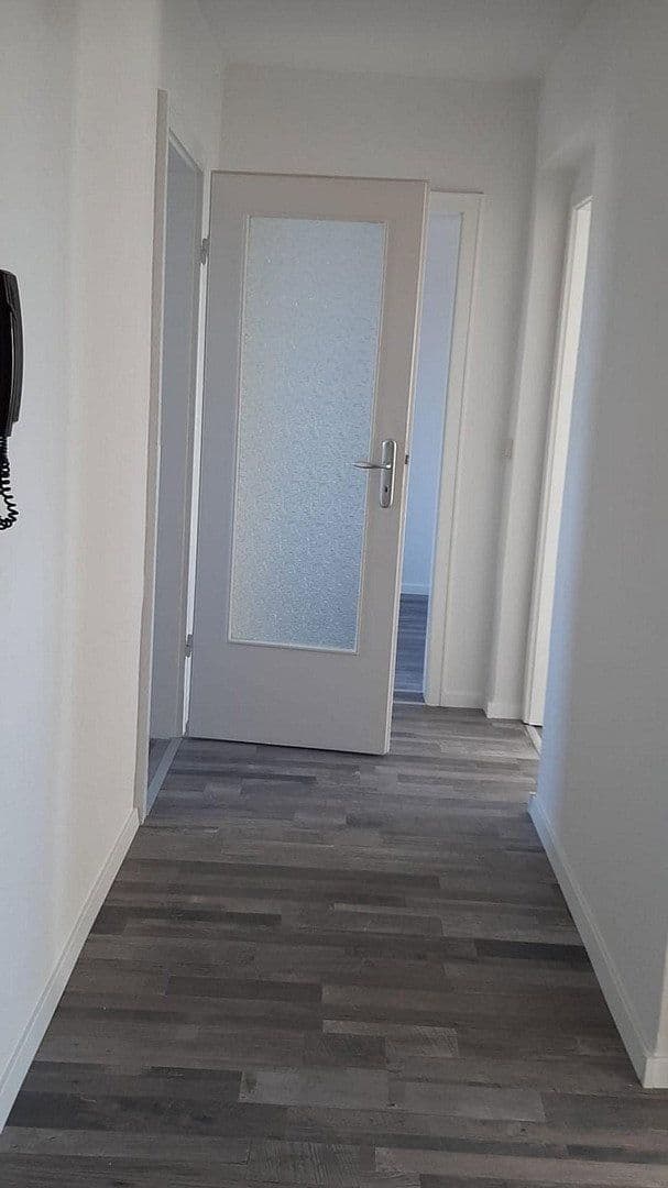 Prenájom bytu 3-izbový 58 m², Lüttewitz 7, Döbeln, Sasko Prenájom bytu 3-izbový 58 m², Lüttewitz 7, Döbeln, Sasko