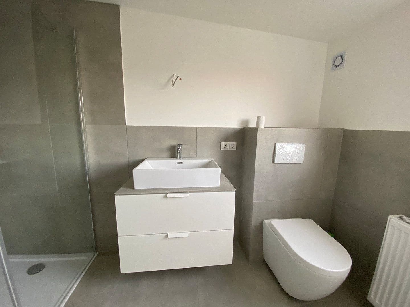 Prenájom bytu 4-izbový 104 m², Leunisstraße 2, Hildesheim, Dolné Sasko Prenájom bytu 4-izbový 104 m², Leunisstraße 2, Hildesheim, Dolné Sasko