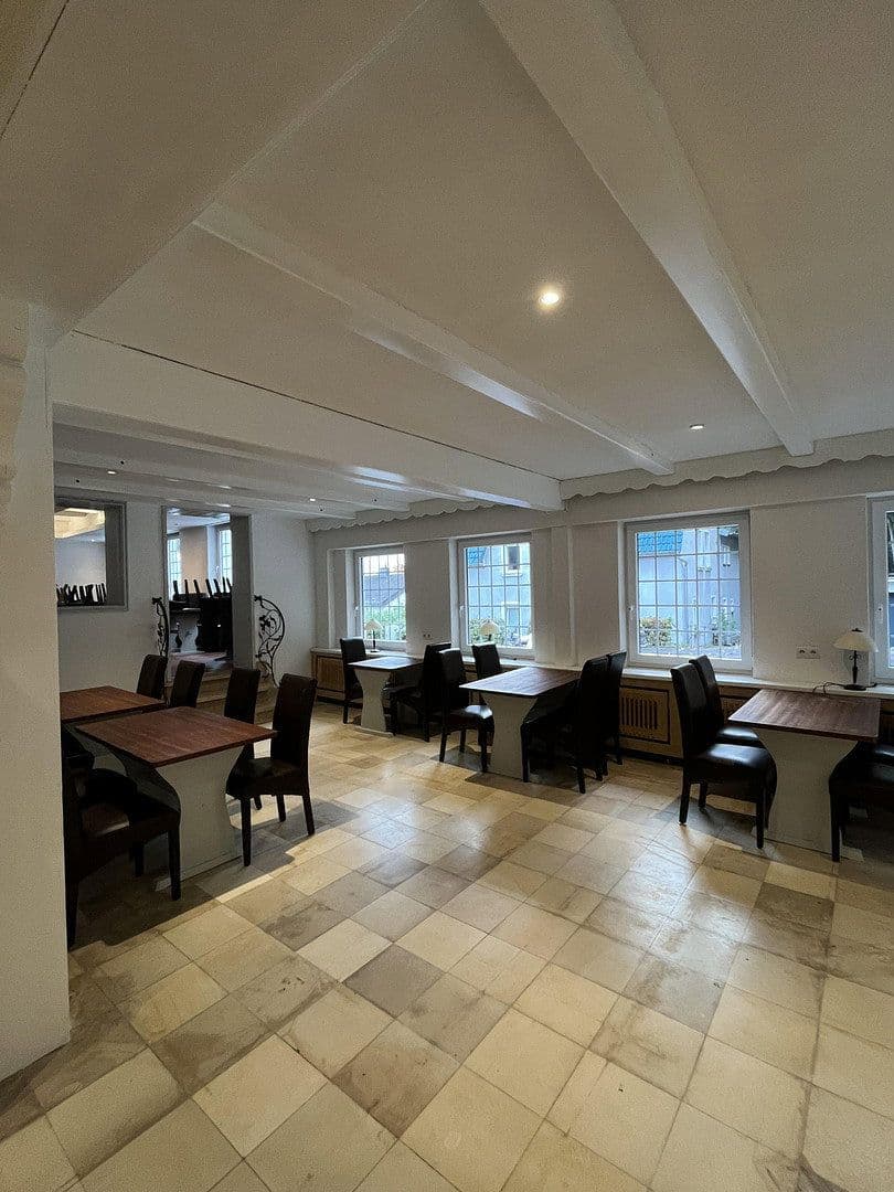 Predaj nebytového priestoru 1.150 m², Schwerte, Severné Porýnie - Westfálsko Predaj nebytového priestoru 1.150 m², Schwerte, Severné Porýnie - Westfálsko