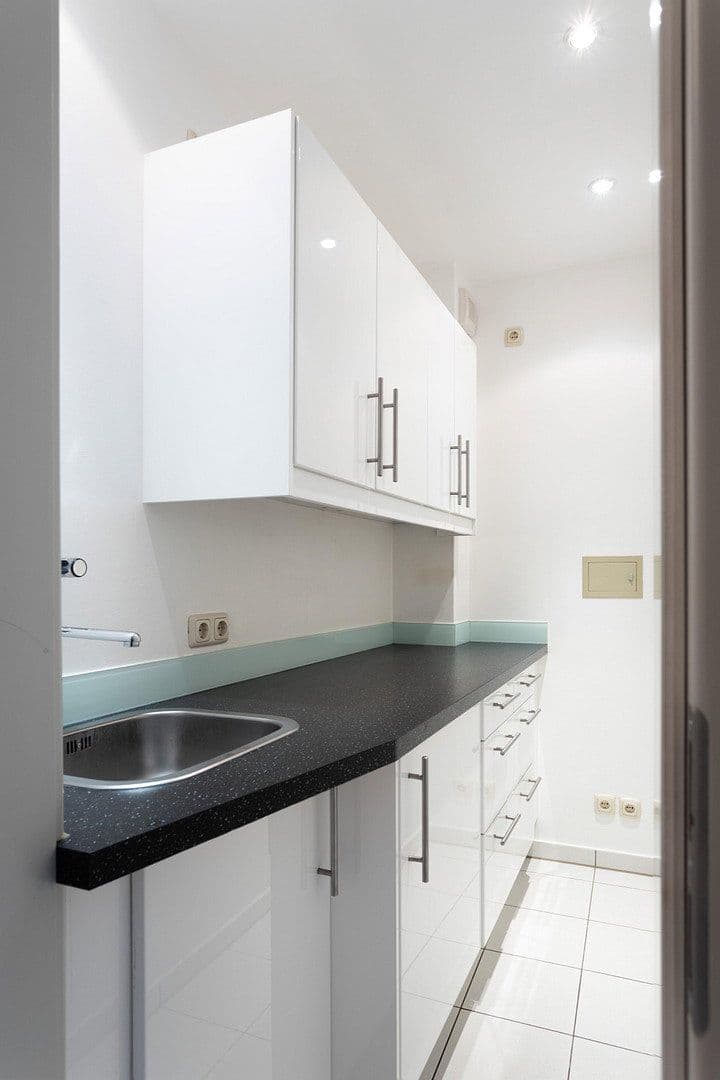 Predaj domu 824 m², pozemok 339 m², München, Bavorsko Predaj domu 824 m², pozemok 339 m², München, Bavorsko