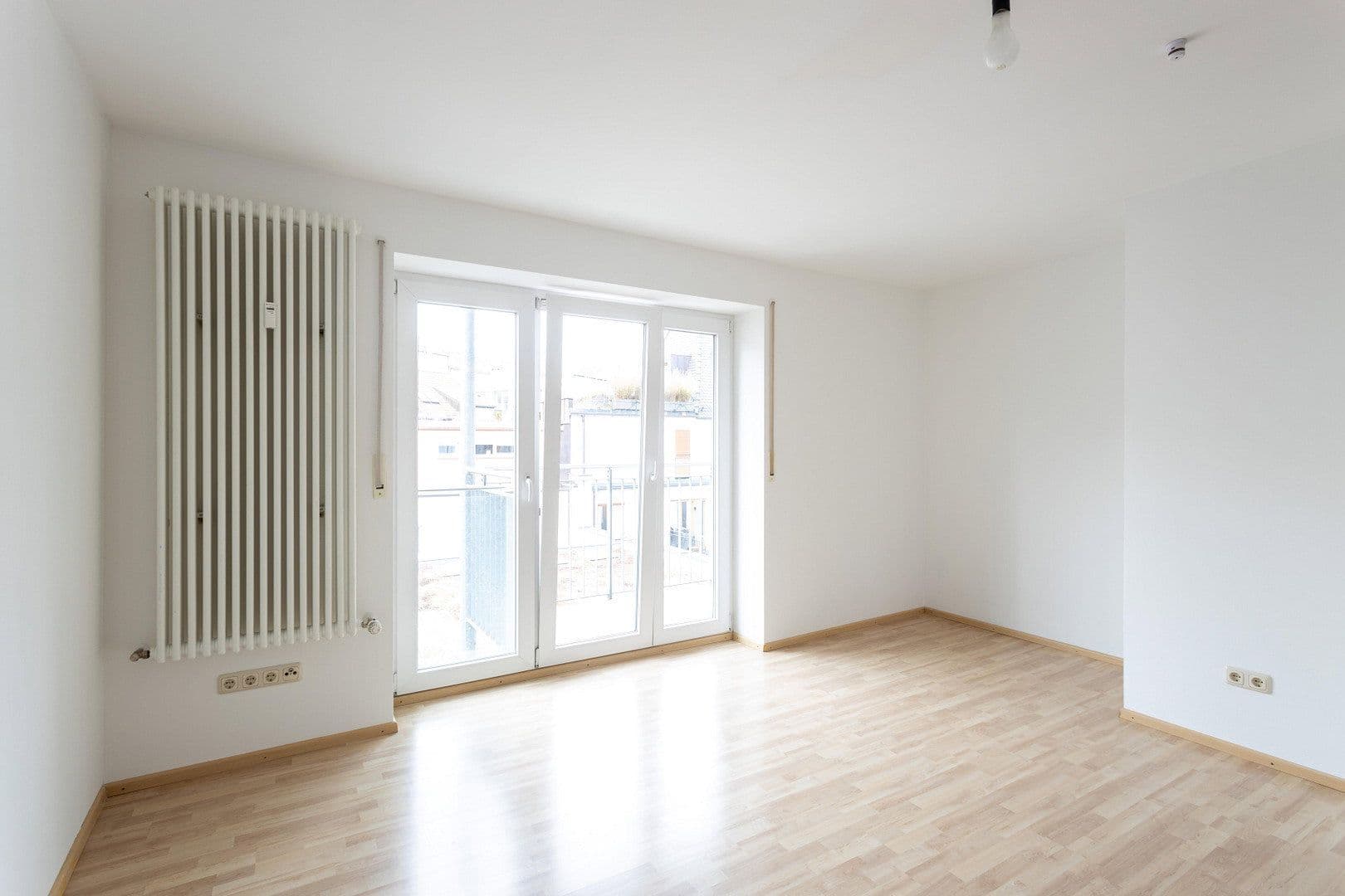 Predaj domu 824 m², pozemok 339 m², München, Bavorsko Predaj domu 824 m², pozemok 339 m², München, Bavorsko