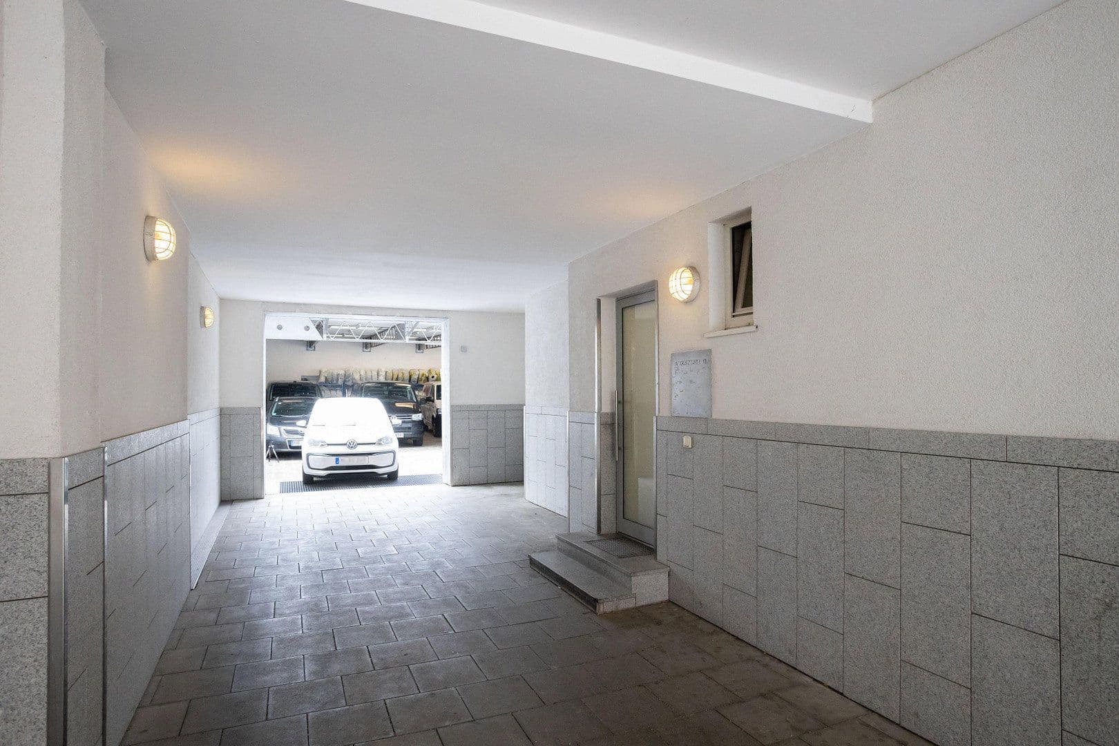 Predaj domu 824 m², pozemok 339 m², München, Bavorsko Predaj domu 824 m², pozemok 339 m², München, Bavorsko