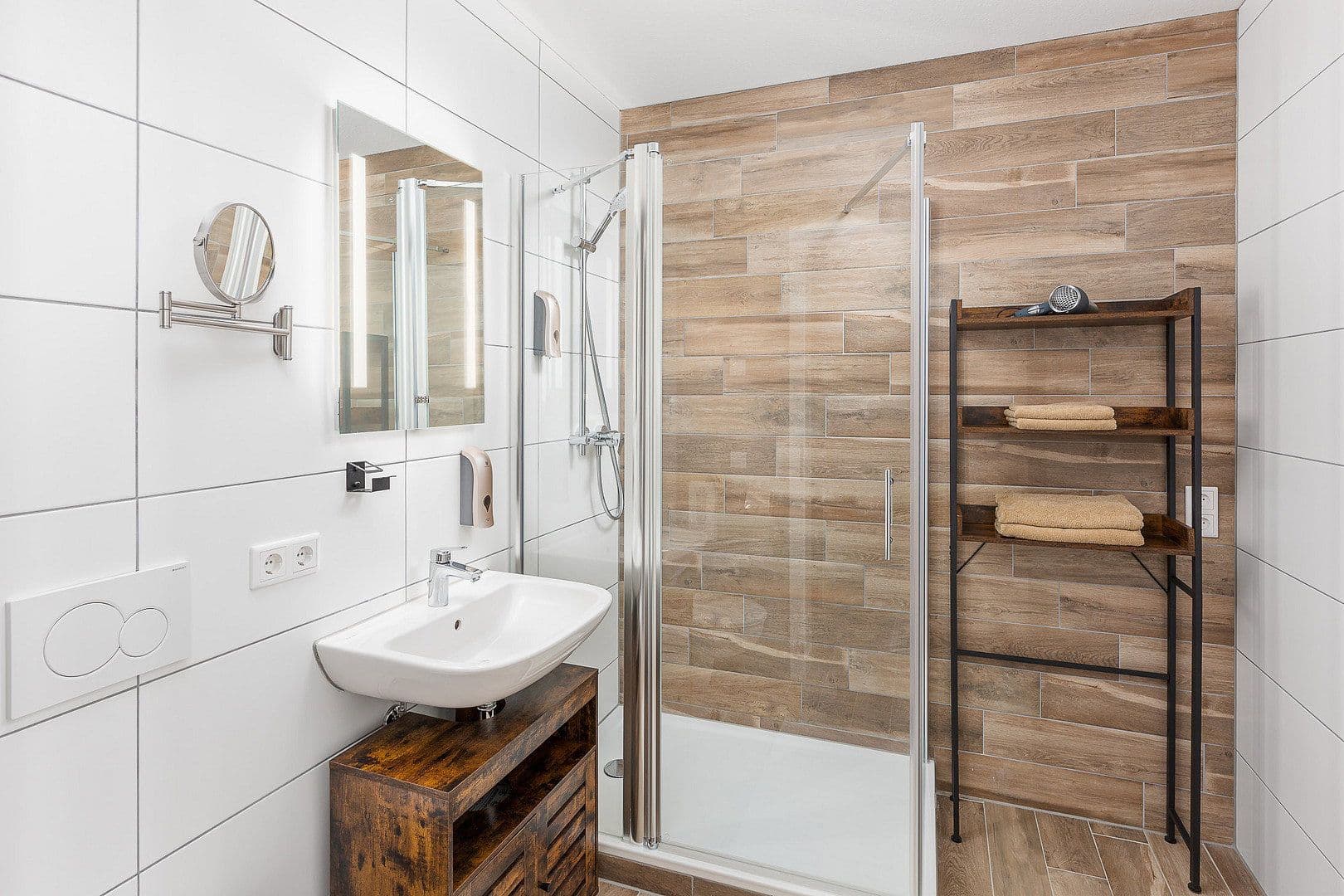 Prenájom bytu 1-izbový 30 m², Ezanvillestr. 14, Heidelberg, Bádensko-Wurttembersko Prenájom bytu 1-izbový 30 m², Ezanvillestr. 14, Heidelberg, Bádensko-Wurttembersko