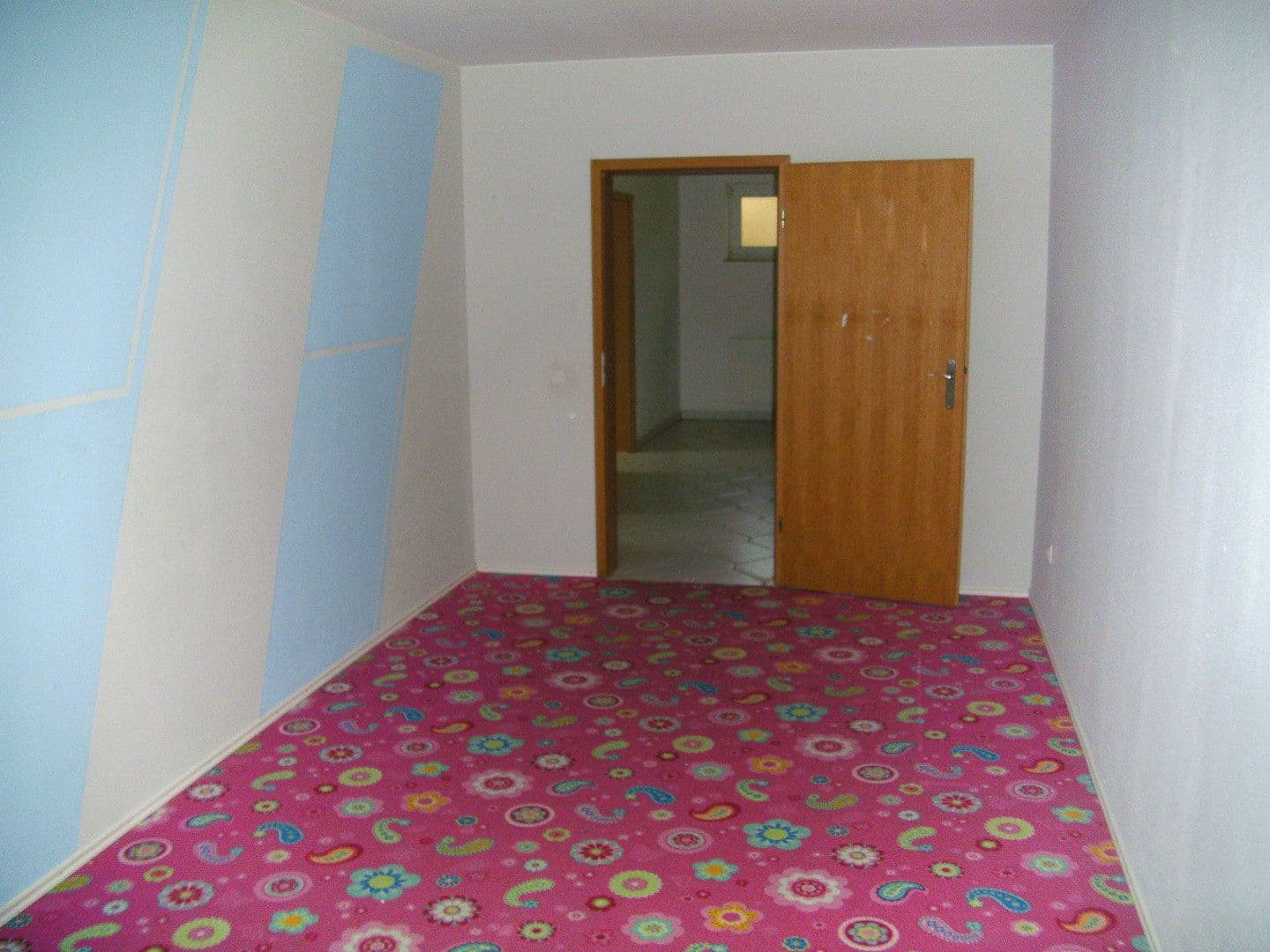 Predaj domu 428 m², pozemok 800 m², Neumünster, Šlezvicko-Holštajnsko Predaj domu 428 m², pozemok 800 m², Neumünster, Šlezvicko-Holštajnsko