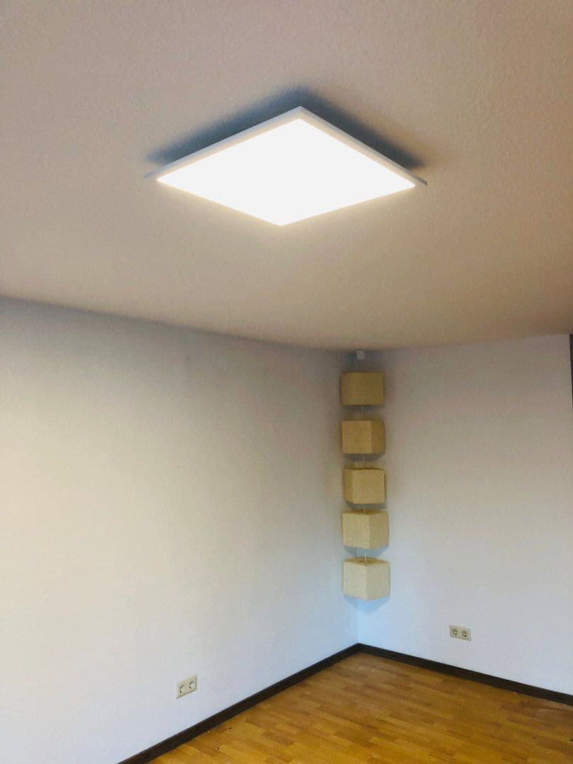 Prenájom bytu 3-izbový 140 m², Emsbach Str.38, Waldems, Hesensko Prenájom bytu 3-izbový 140 m², Emsbach Str.38, Waldems, Hesensko