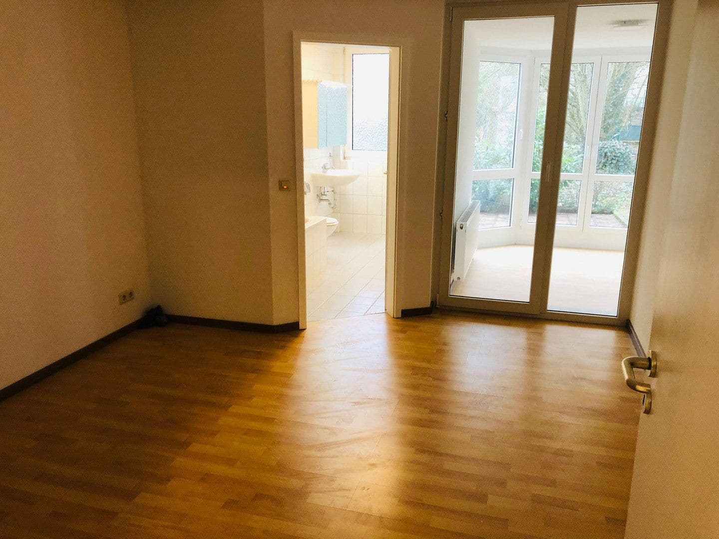 Prenájom bytu 3-izbový 140 m², Emsbach Str.38, Waldems, Hesensko Prenájom bytu 3-izbový 140 m², Emsbach Str.38, Waldems, Hesensko
