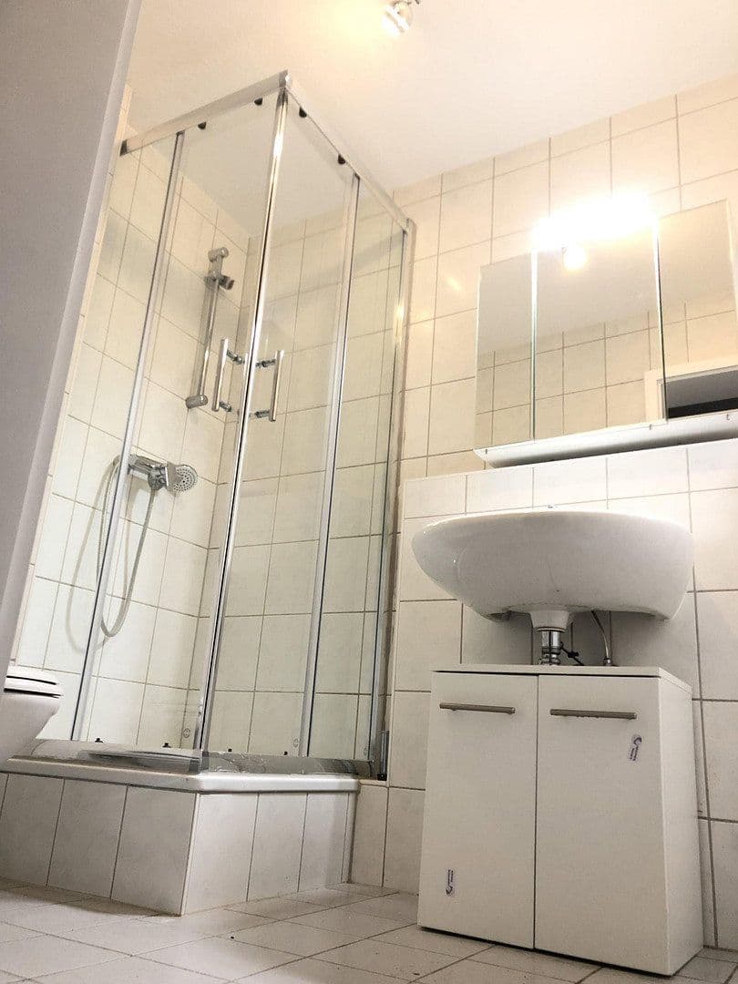Prenájom bytu 3-izbový 140 m², Emsbach Str.38, Waldems, Hesensko Prenájom bytu 3-izbový 140 m², Emsbach Str.38, Waldems, Hesensko