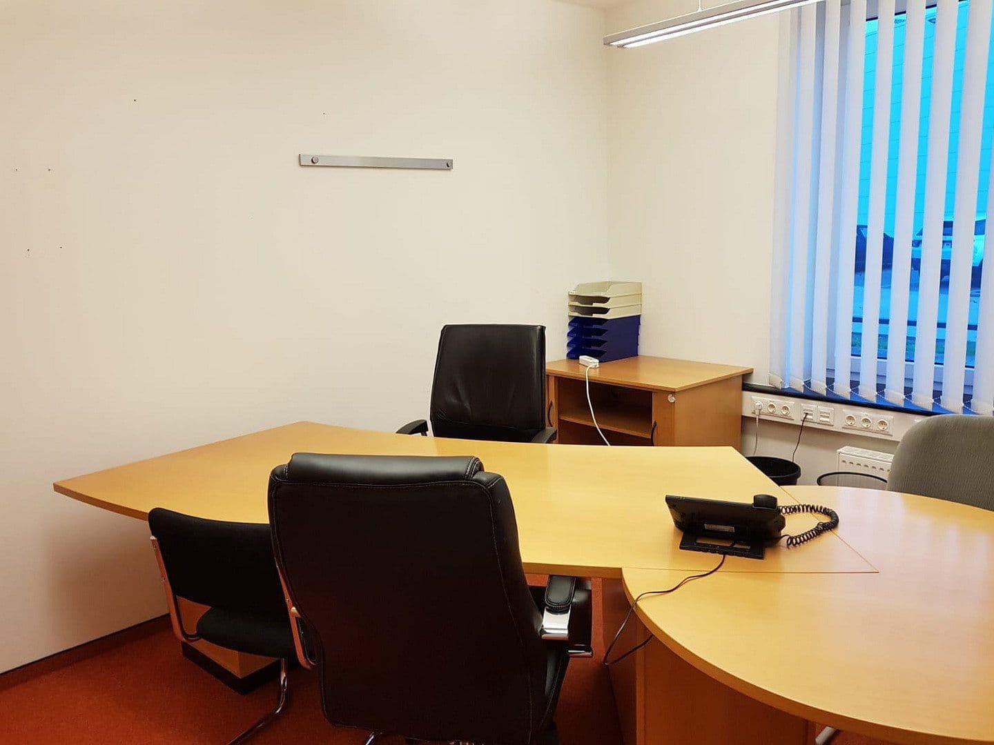 Prenájom kancelárie 25 m², Bremer Straße 71, Stuhr, Dolné Sasko Prenájom kancelárie 25 m², Bremer Straße 71, Stuhr, Dolné Sasko
