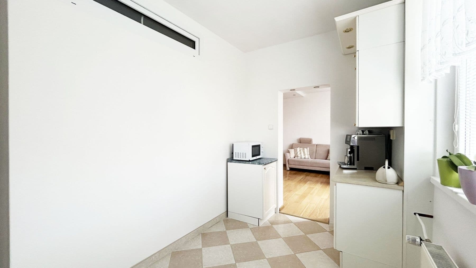 Prenájom bytu 3-izbový 69 m², Machatého, Praha, Praha Prenájom bytu 3-izbový 69 m², Machatého, Praha, Praha